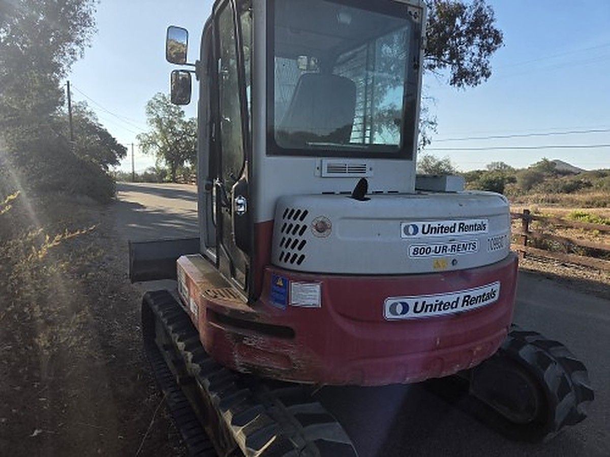 TAKEUCHI TB280FR photo 3