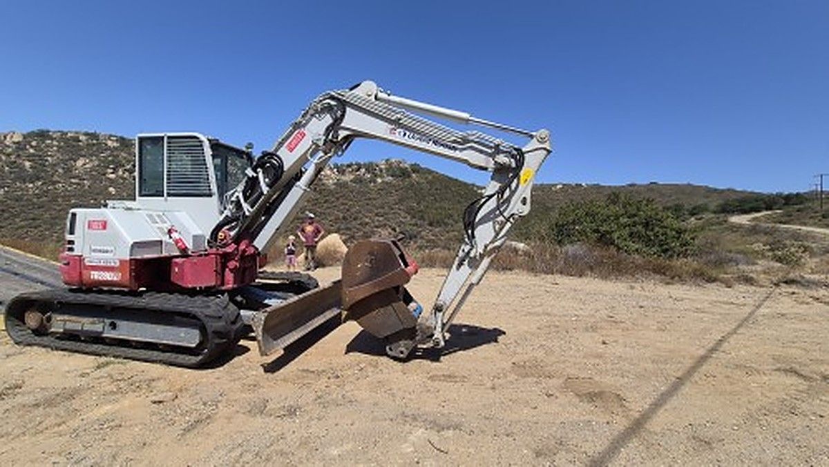 TAKEUCHI TB280FR photo 9