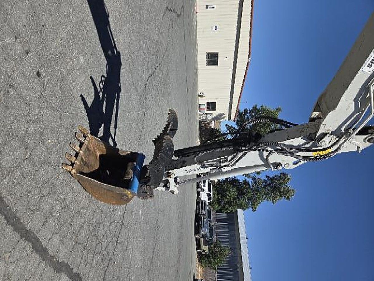TAKEUCHI TB280FR photo 3
