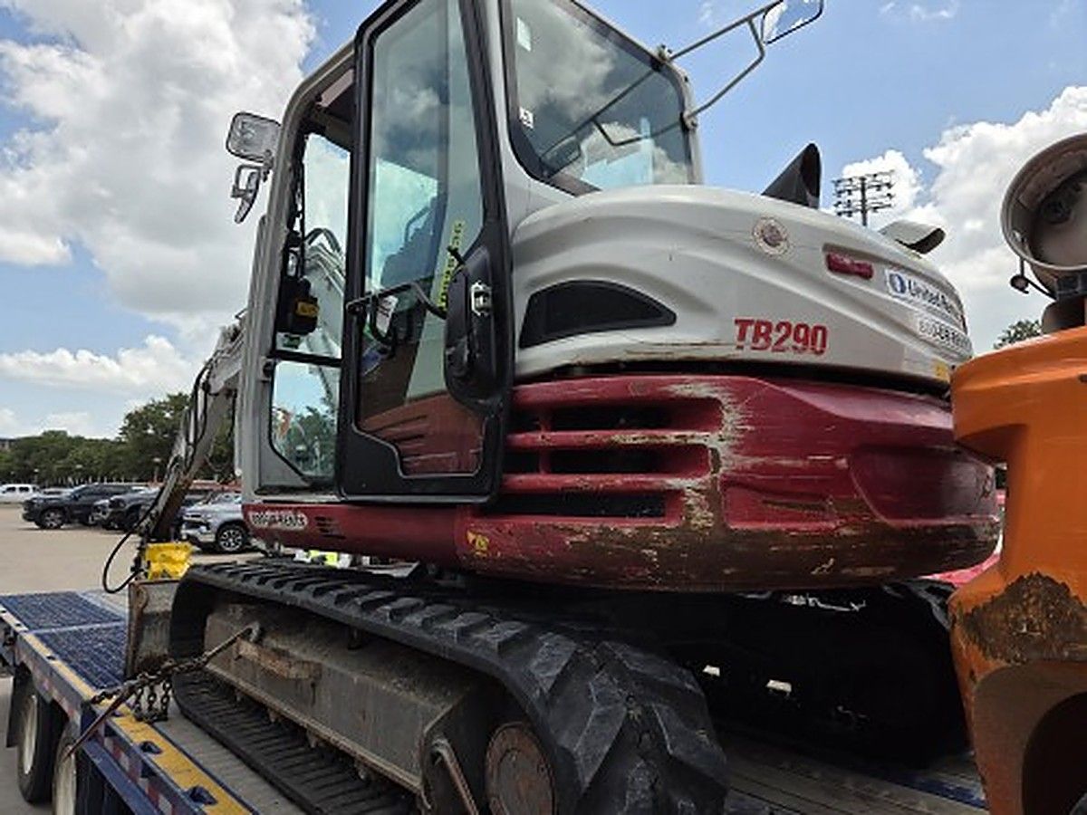 TAKEUCHI TB290C photo 2
