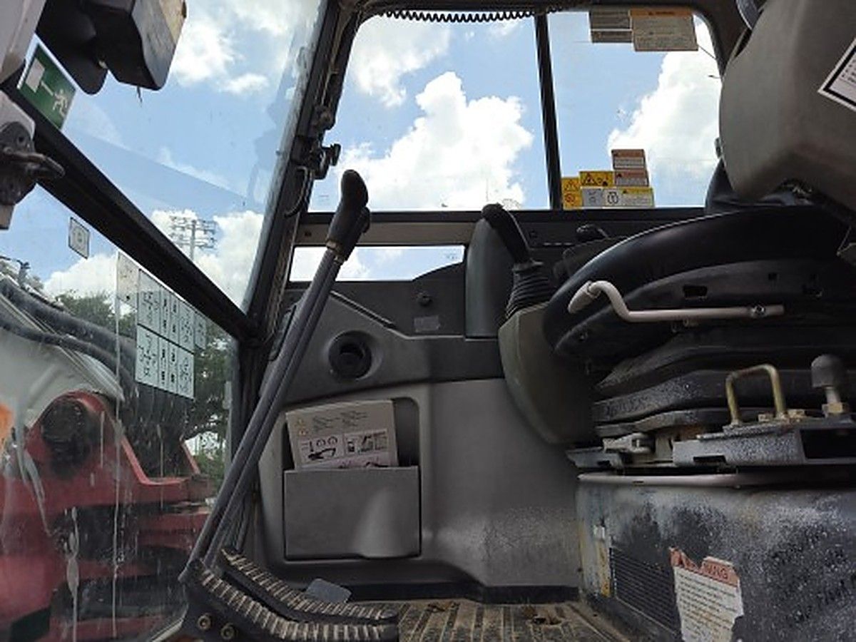 TAKEUCHI TB290C photo 5