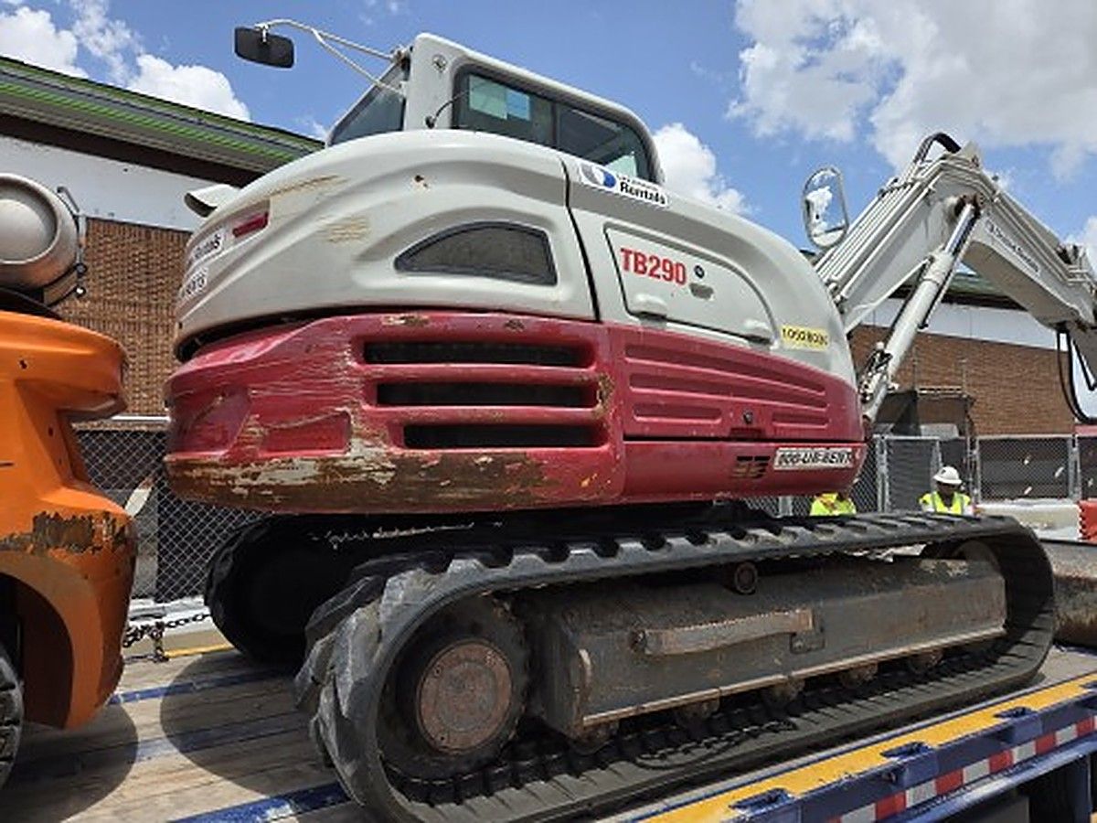 TAKEUCHI TB290C photo 6