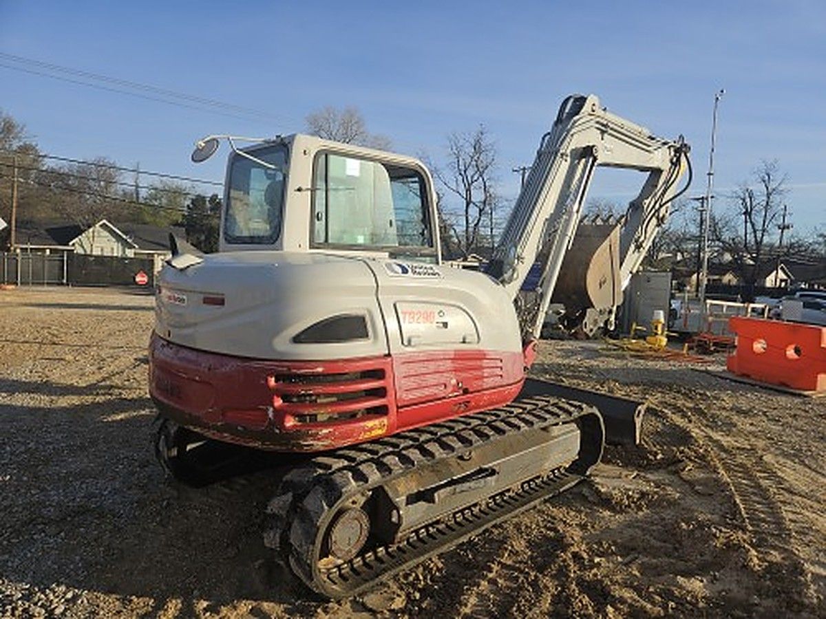 TAKEUCHI TB290C photo 3