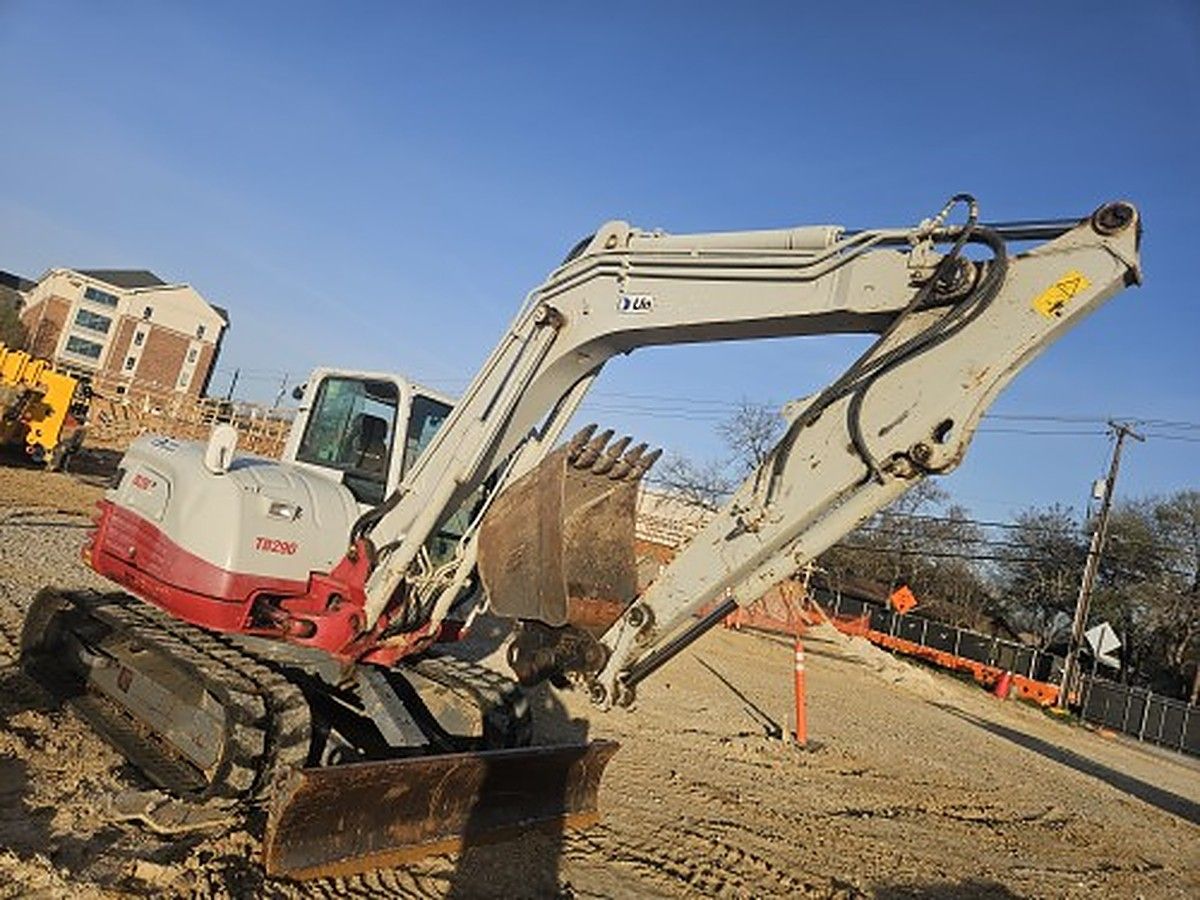 TAKEUCHI TB290C photo 5
