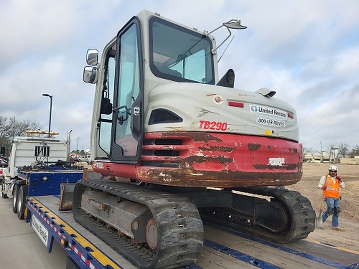 TAKEUCHI TB290C photo 7
