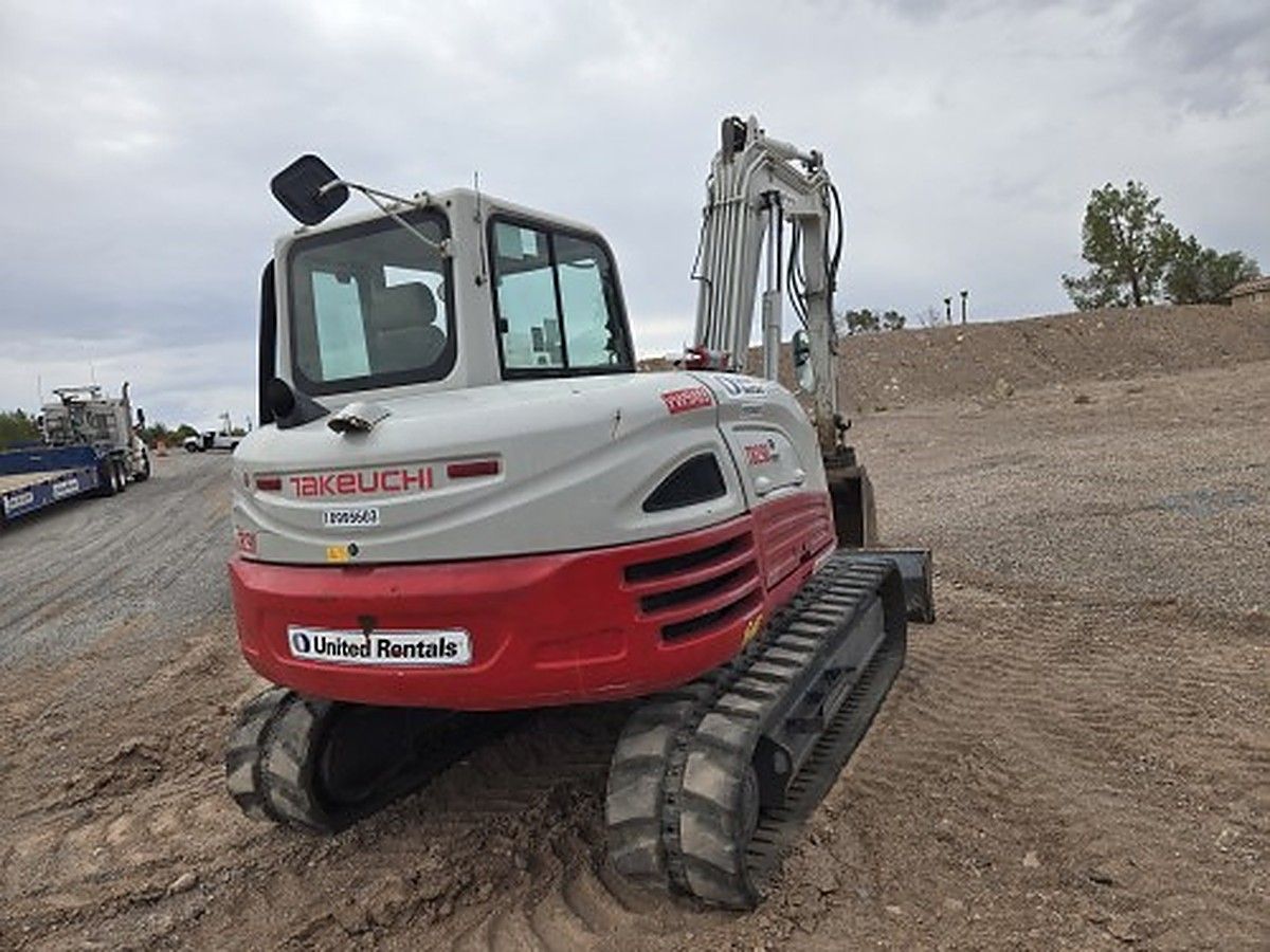 TAKEUCHI TB290C photo 2