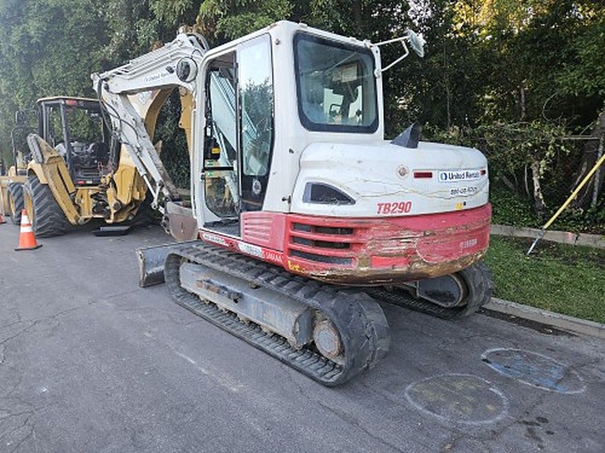 TAKEUCHI TB290C photo 6