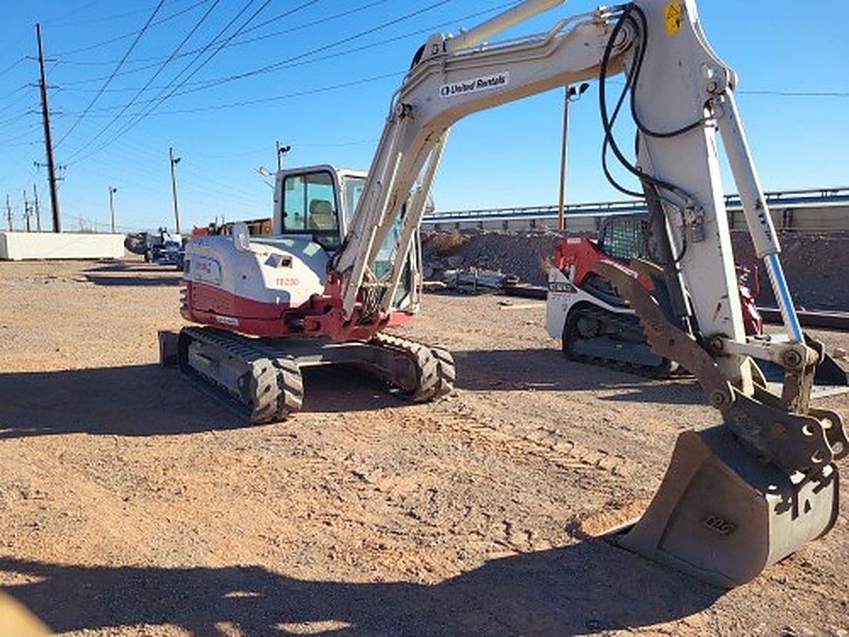 TAKEUCHI TB290C photo 2