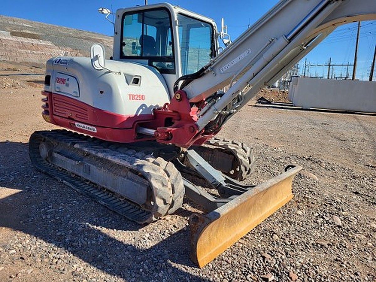TAKEUCHI TB290C photo 8