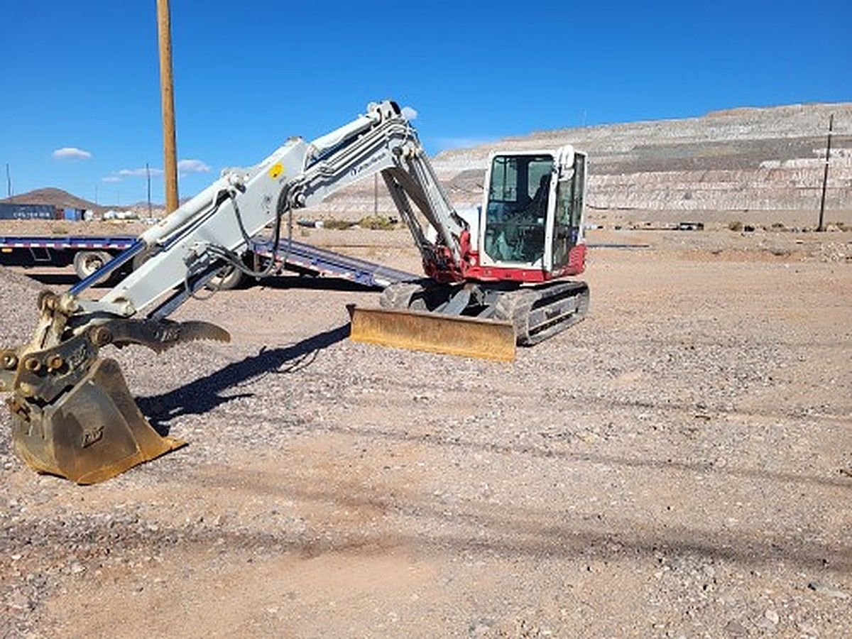 TAKEUCHI TB290C photo 9