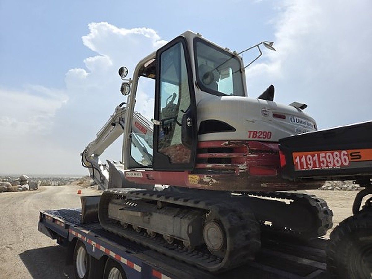 TAKEUCHI TB290C photo 2