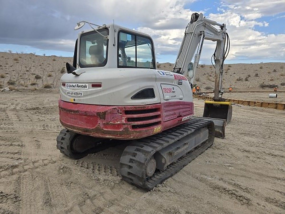 TAKEUCHI TB290C photo 6
