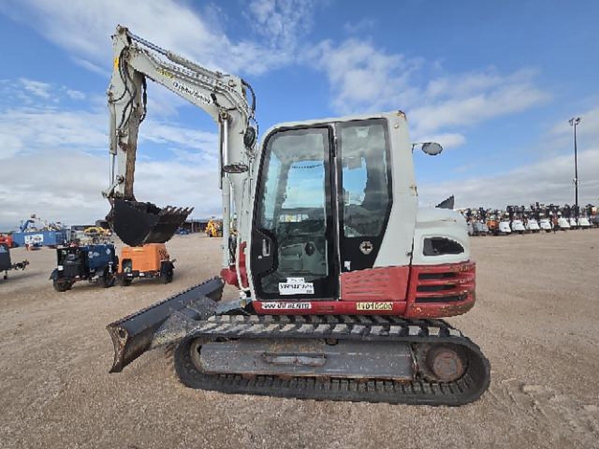 TAKEUCHI TB290C photo 3