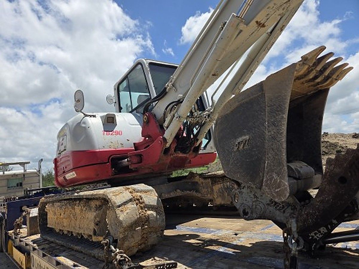 TAKEUCHI TB290C photo 3