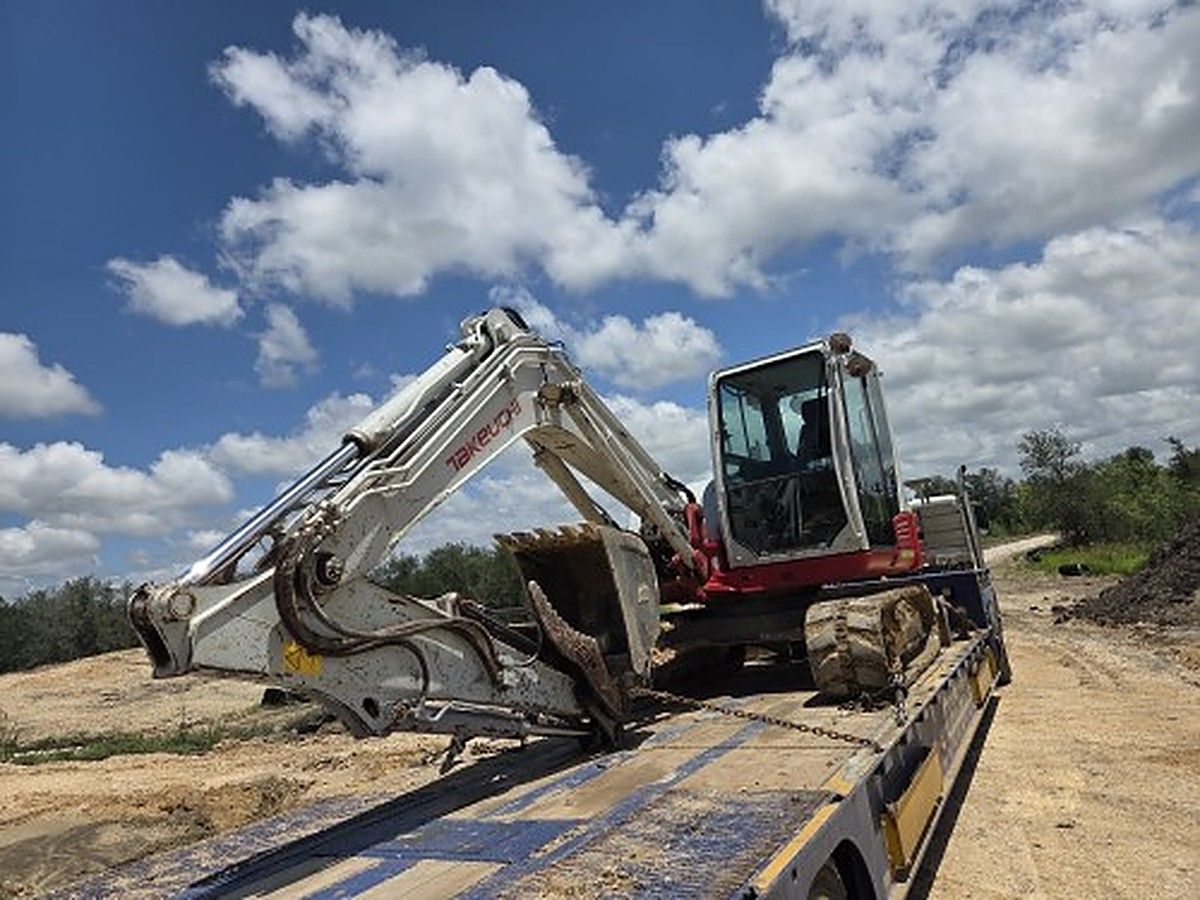 TAKEUCHI TB290C photo 6