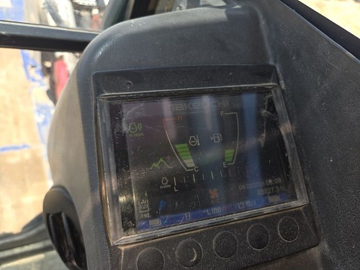 TAKEUCHI TB290C photo 9
