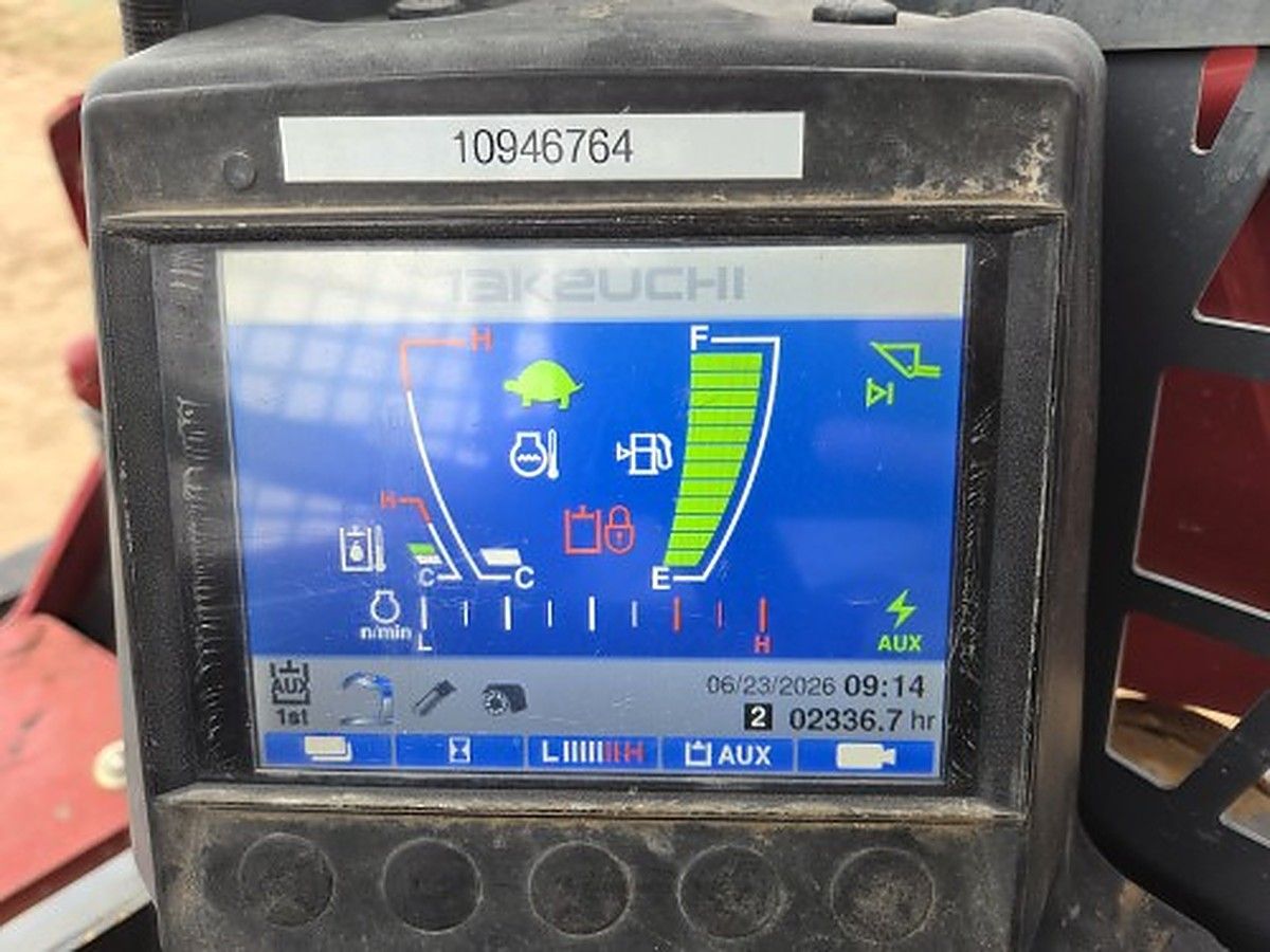 TAKEUCHI TL10V2-R photo 5