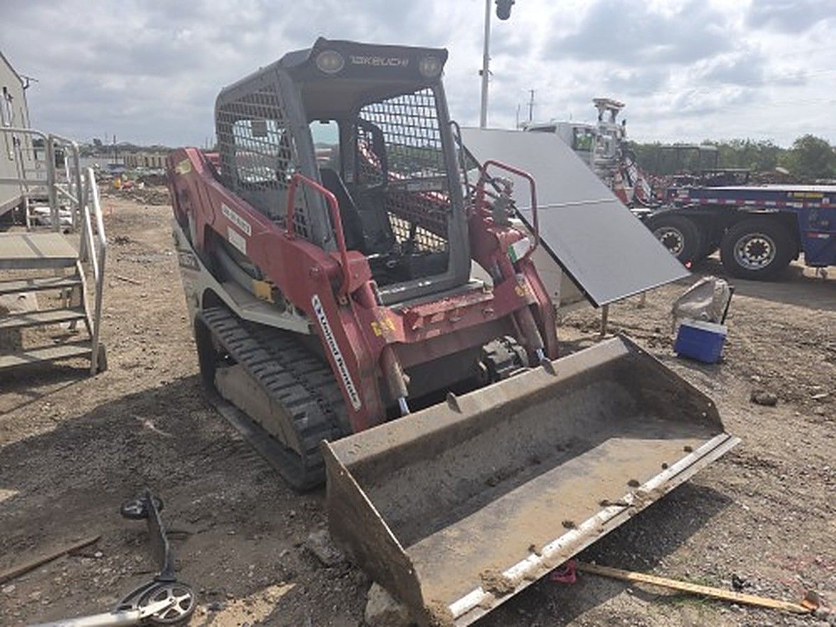 TAKEUCHI TL10V2-R photo 2