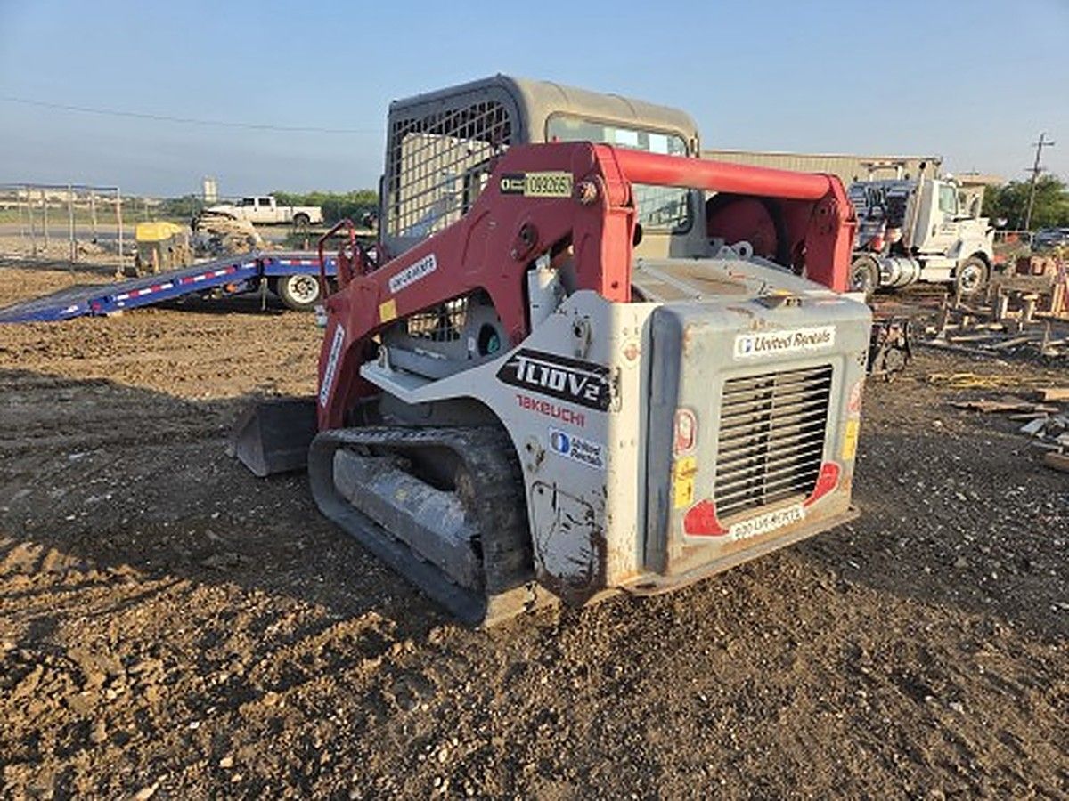 TAKEUCHI TL10V2-R photo 5