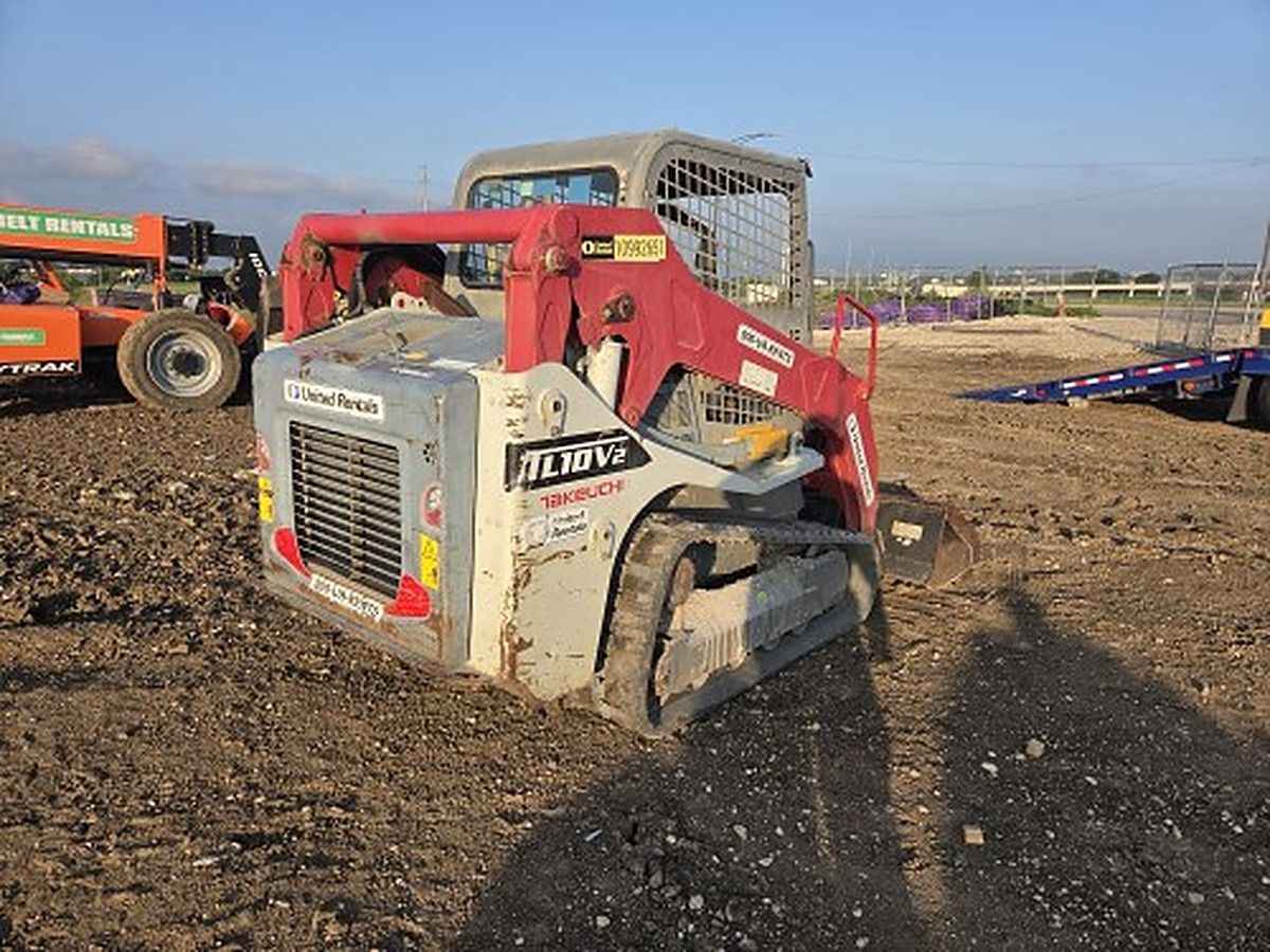 TAKEUCHI TL10V2-R photo 6