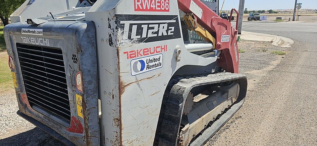 TAKEUCHI TL12R2-CR photo 11