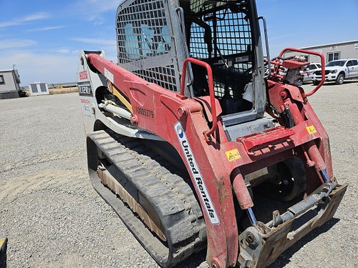TAKEUCHI TL12R2-CR photo 6