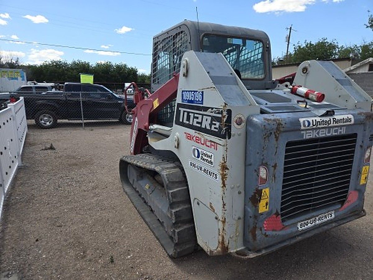 TAKEUCHI TL12R2-CR photo 2