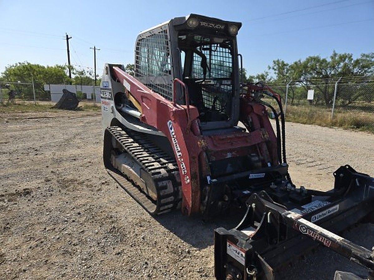TAKEUCHI TL12R2-CR photo 2