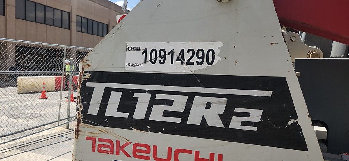 TAKEUCHI TL12R2-CR photo 4