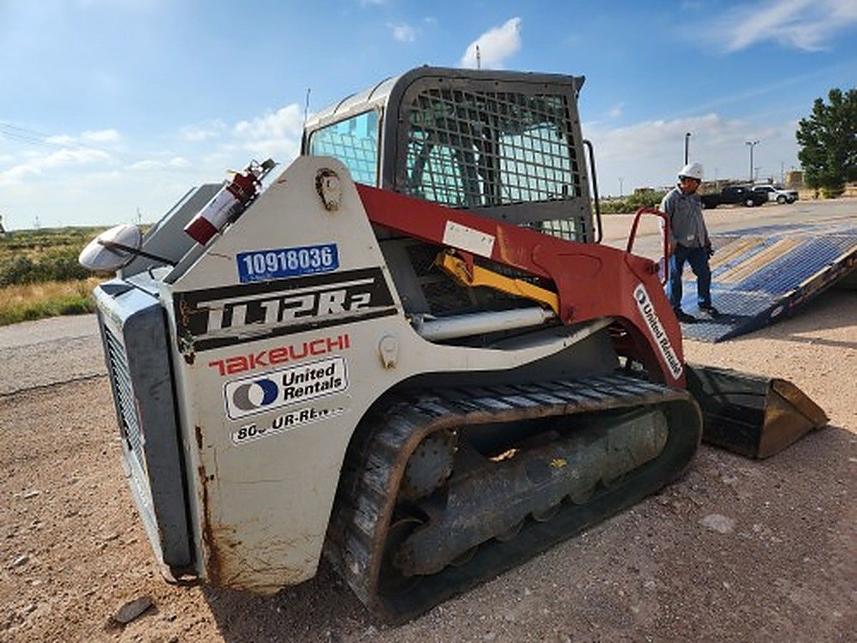 TAKEUCHI TL12R2-CR photo 2