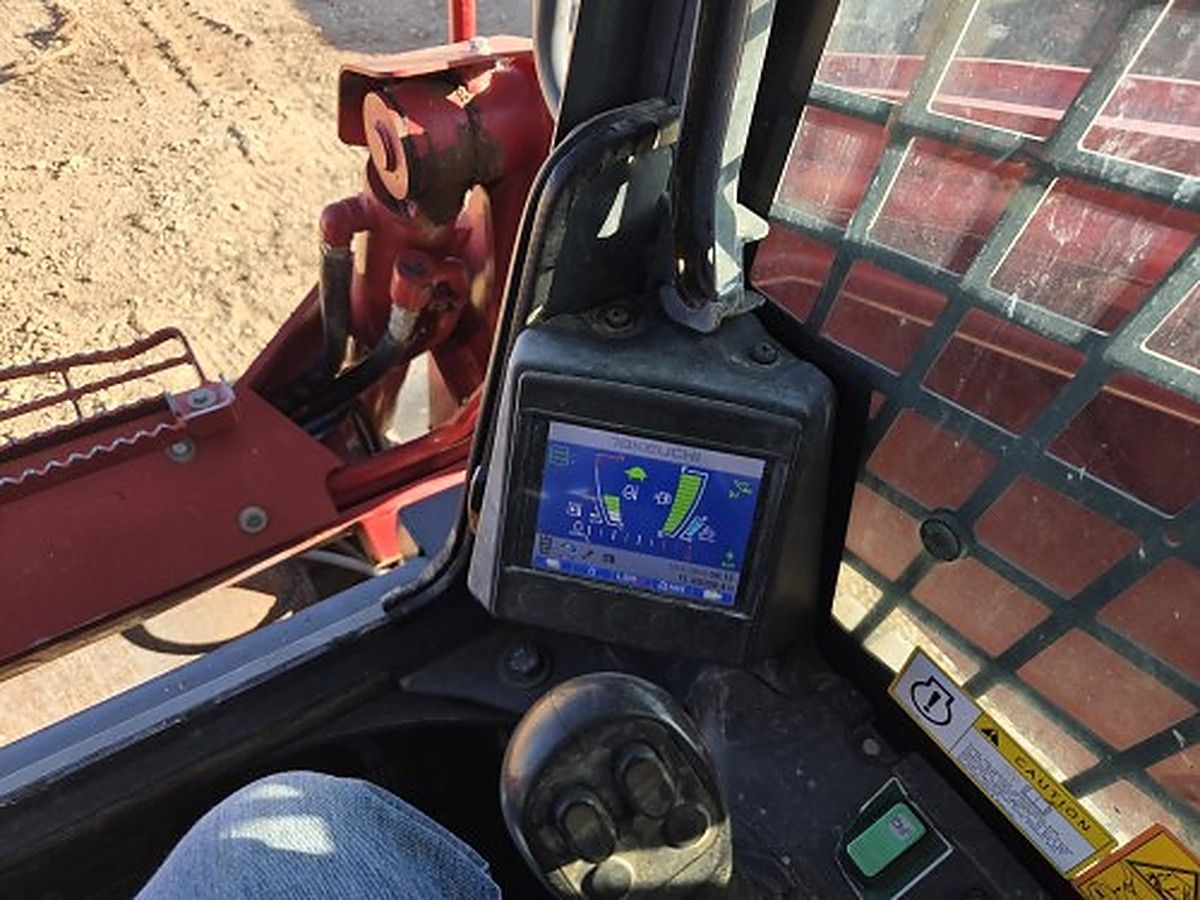 TAKEUCHI TL12R2-CR photo 3
