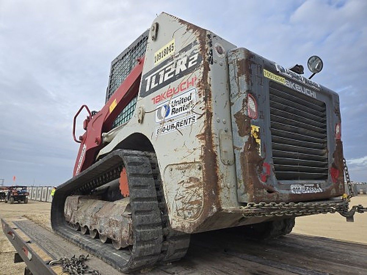 TAKEUCHI TL12R2-CR photo 2