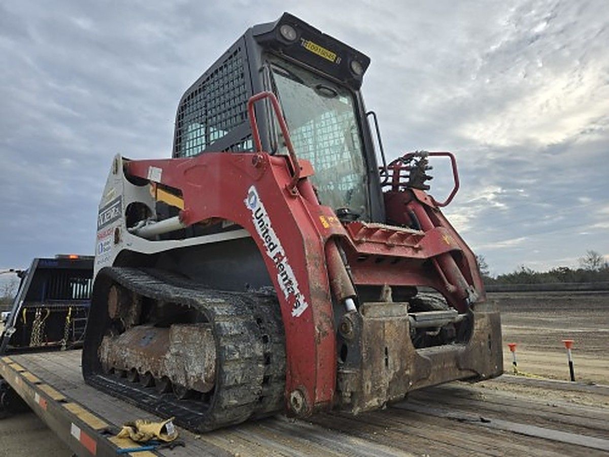 TAKEUCHI TL12R2-CR photo 5