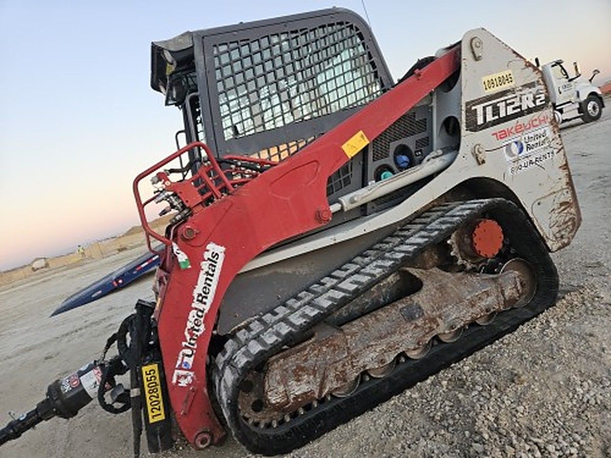 TAKEUCHI TL12R2-CR photo 6