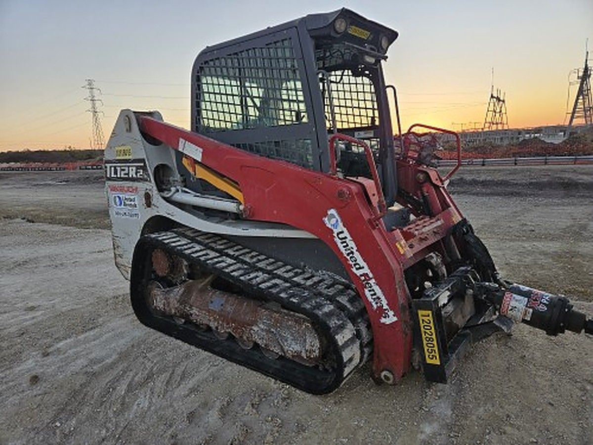 TAKEUCHI TL12R2-CR photo 8