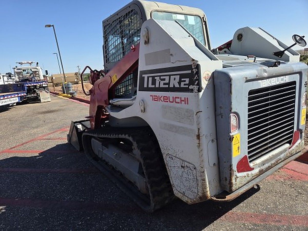 TAKEUCHI TL12R2-CR photo 2
