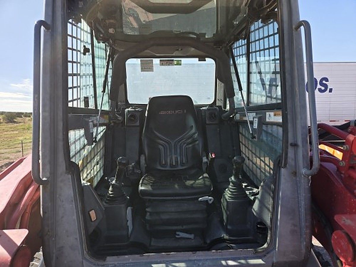 TAKEUCHI TL12R2-CR photo 6