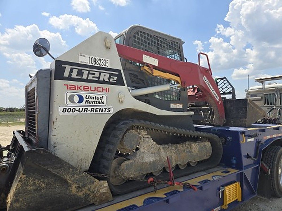 TAKEUCHI TL12R2-CR photo 4