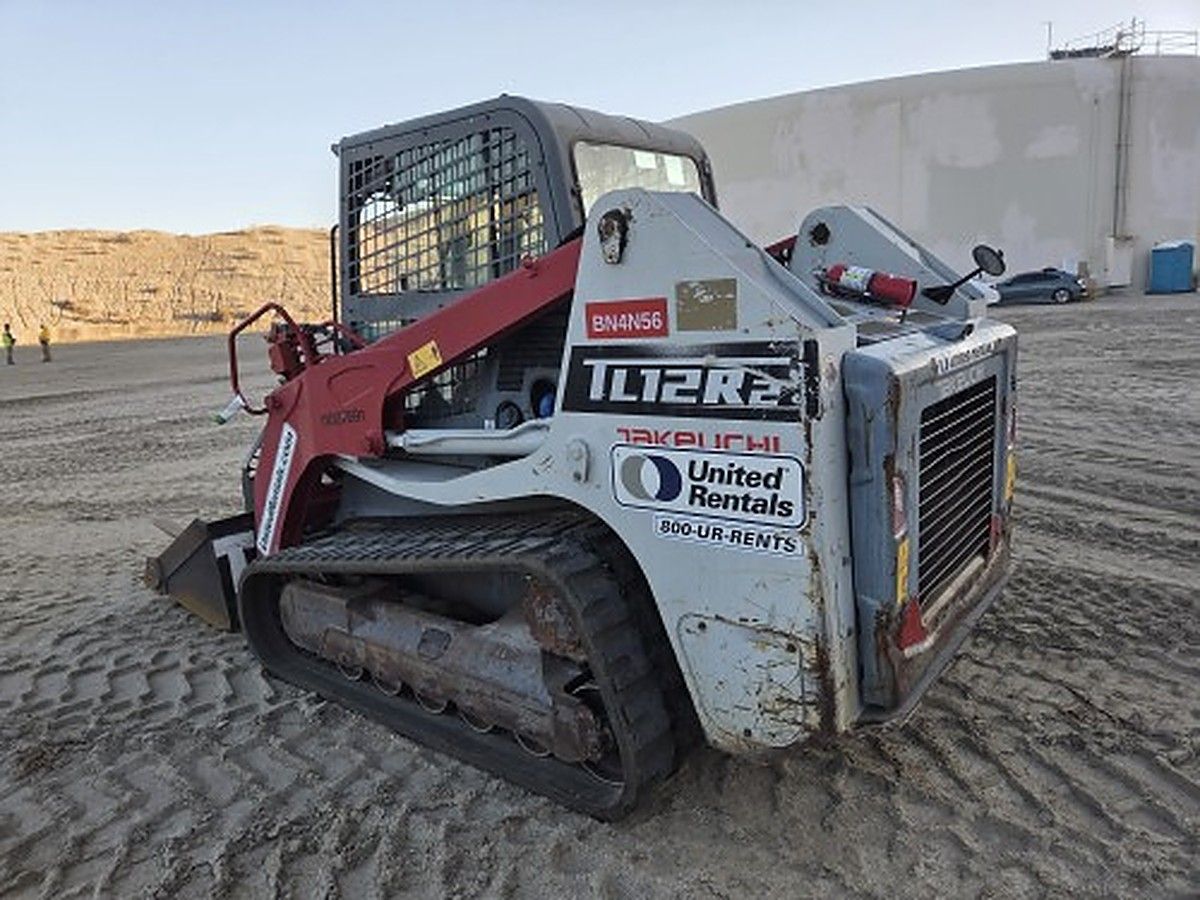 TAKEUCHI TL12R2-CR photo 2