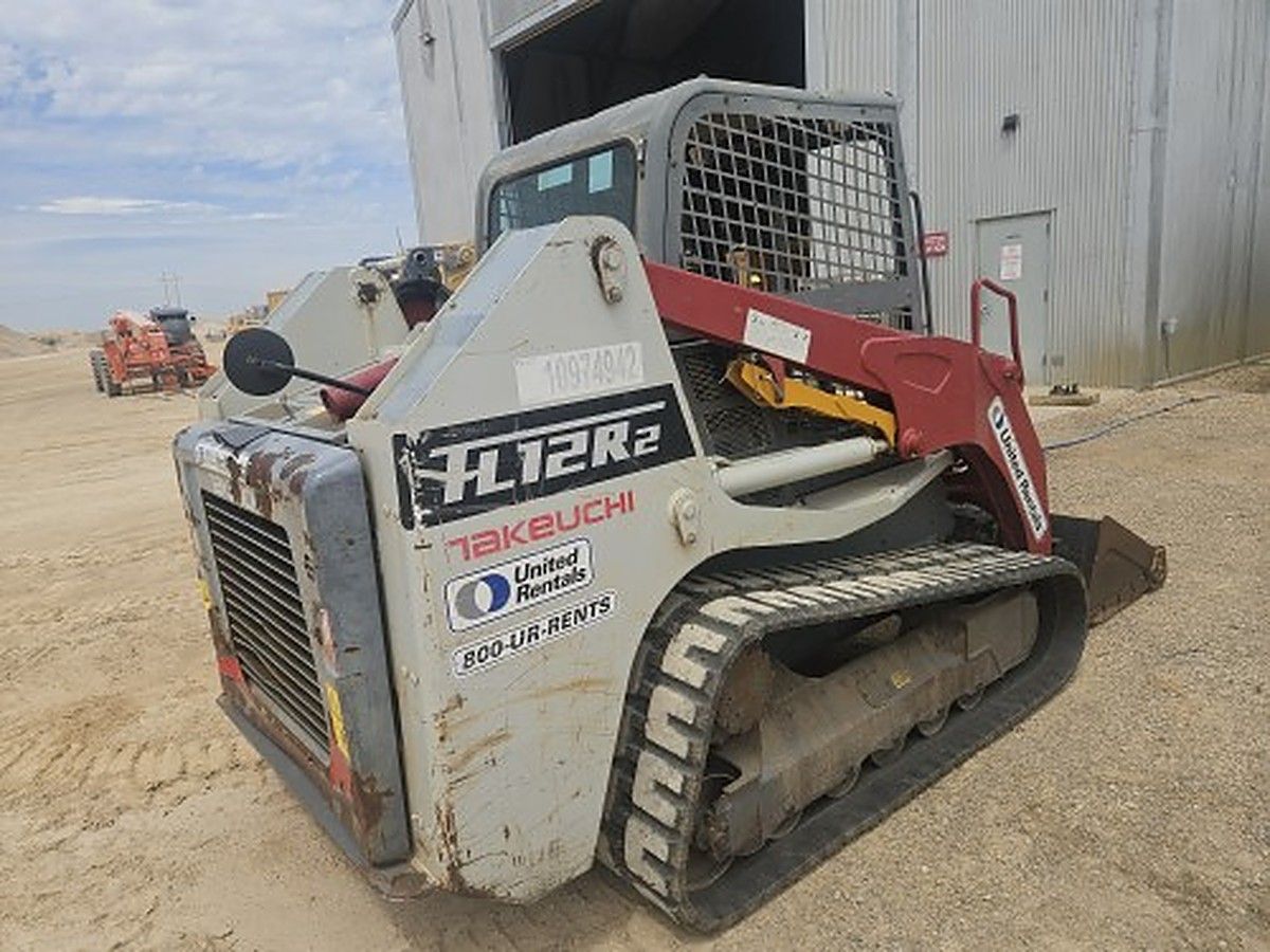TAKEUCHI TL12R2-R photo 9