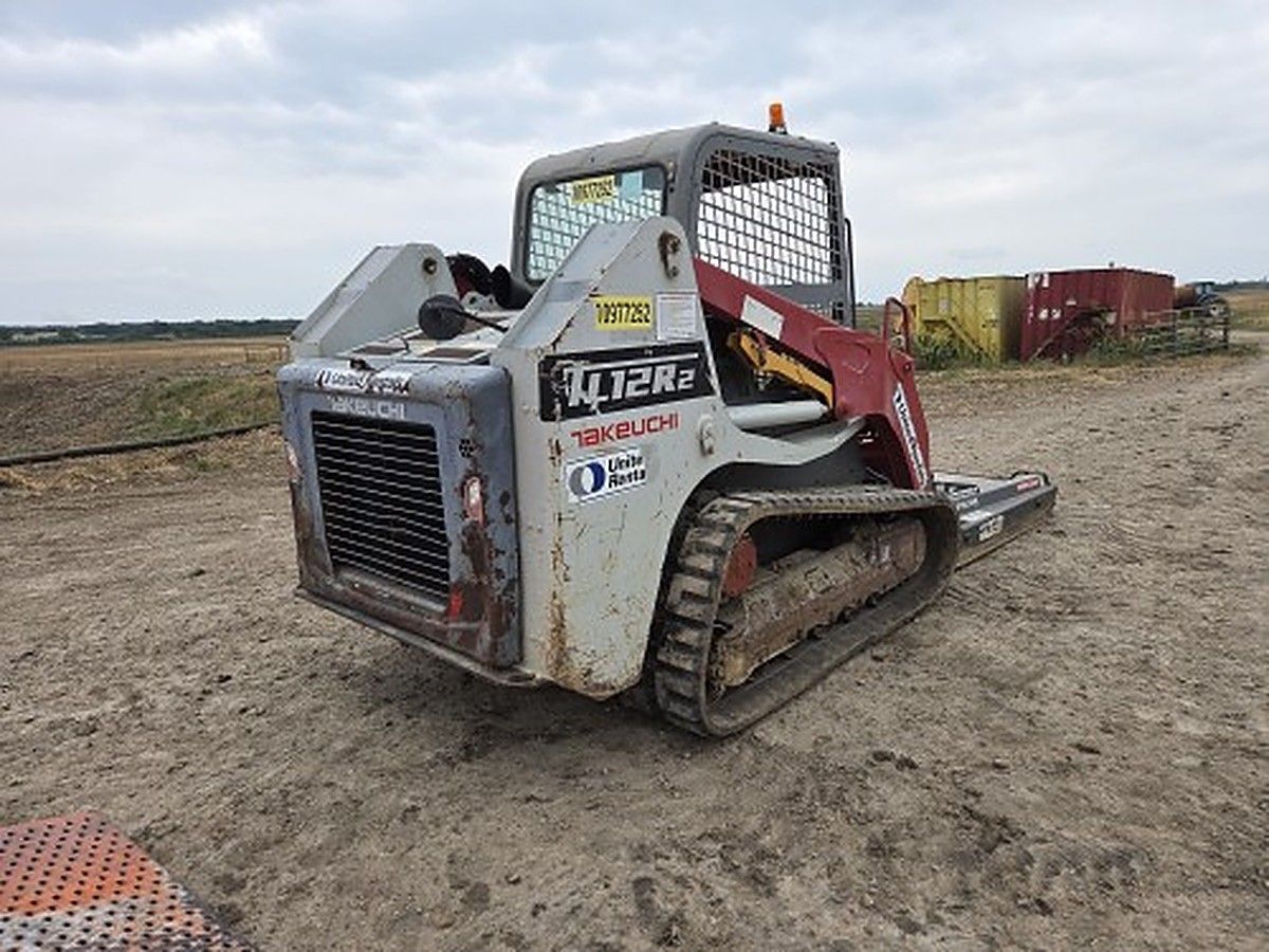 TAKEUCHI TL12R2-R photo 2