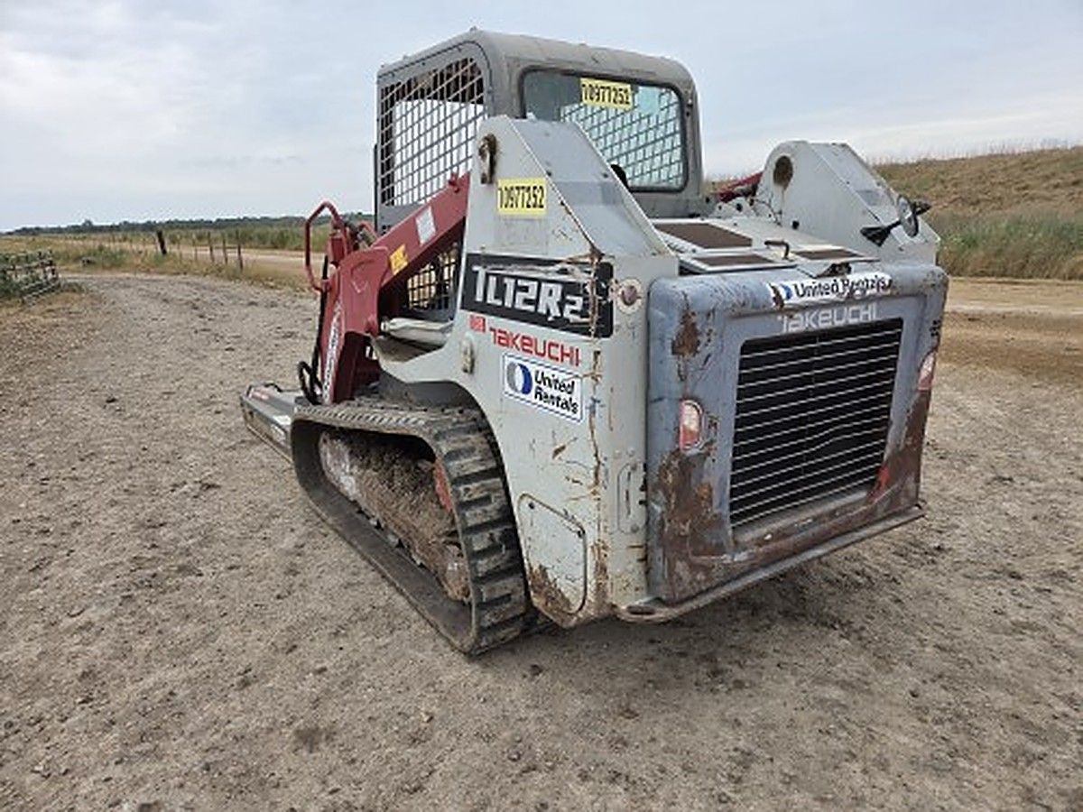 TAKEUCHI TL12R2-R photo 4