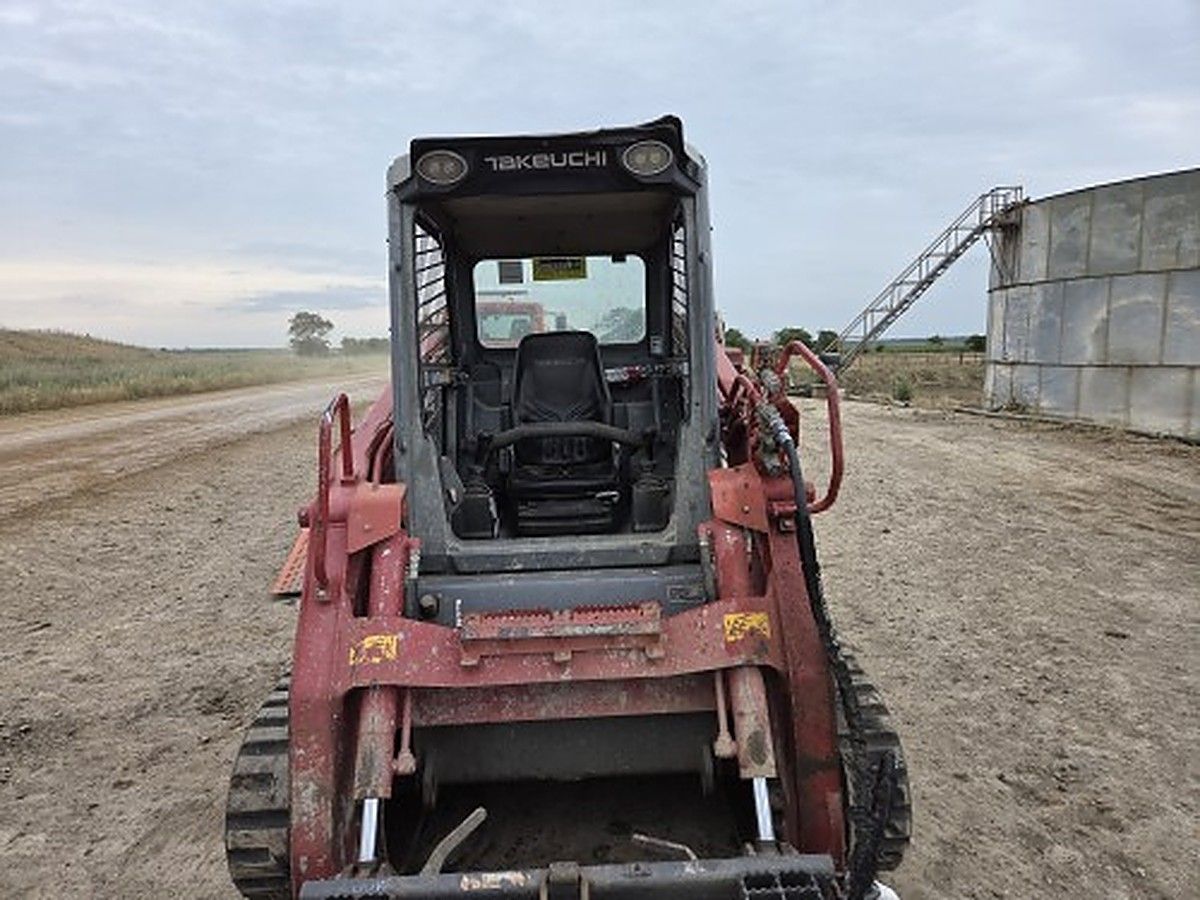 TAKEUCHI TL12R2-R photo 5