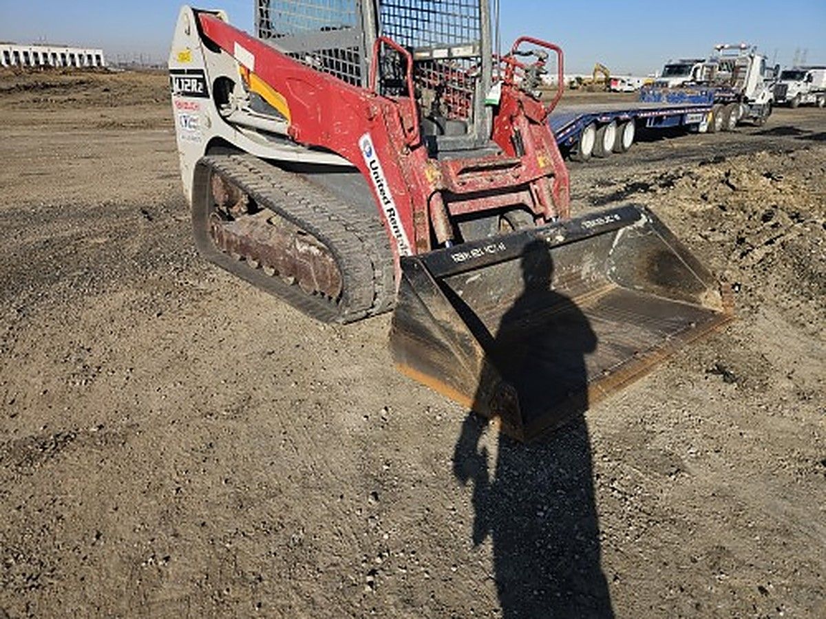TAKEUCHI TL12R2-R photo 2