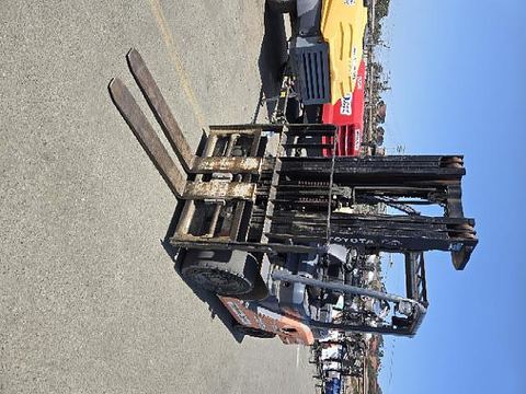 2019 TOYOTA 8FD35U Forklift Whse 8000# Diesel