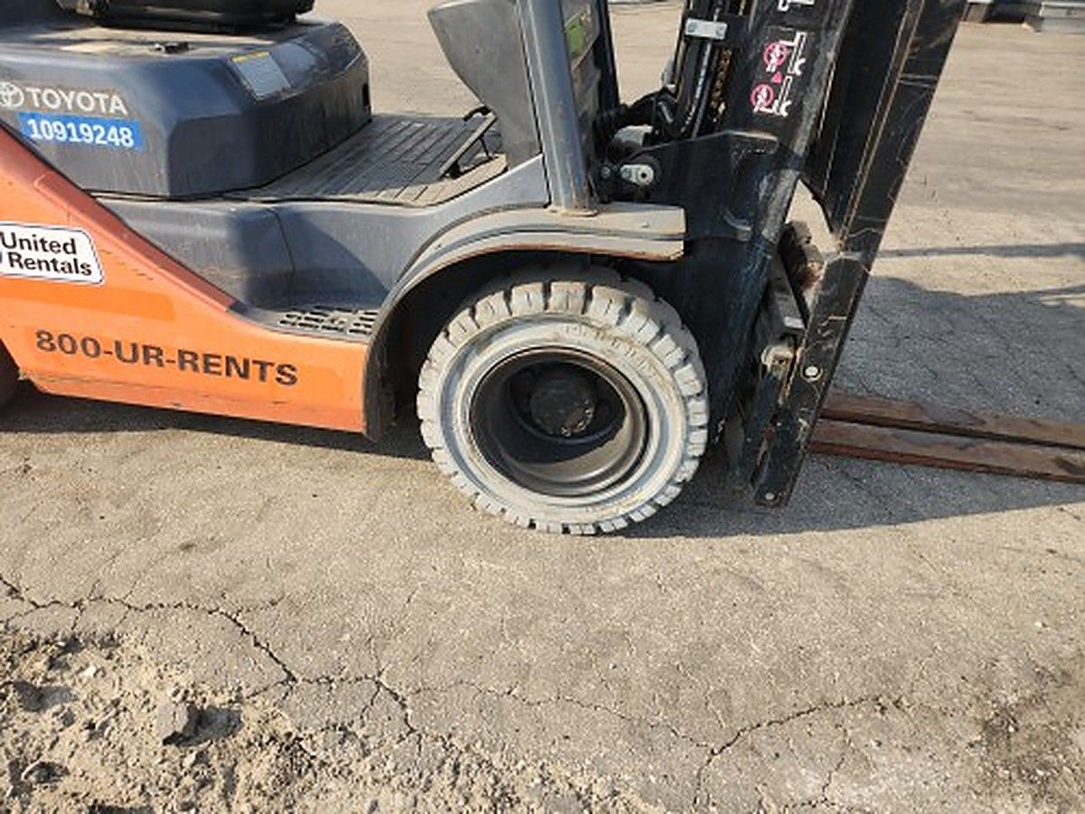 TOYOTA 8FDU25 photo 12