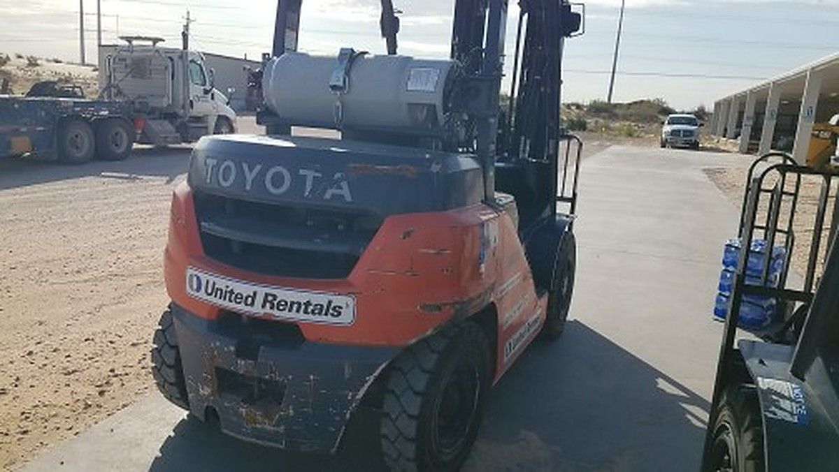 TOYOTA 8FG35U photo 3