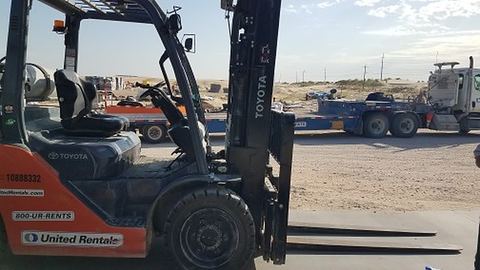 2019 TOYOTA 8FG35U Forklift Whse 8000# Gas/Lp