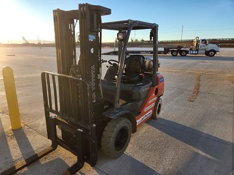 2019 TOYOTA 8FGU25 Forklift Whse 5000# Gas/Lp