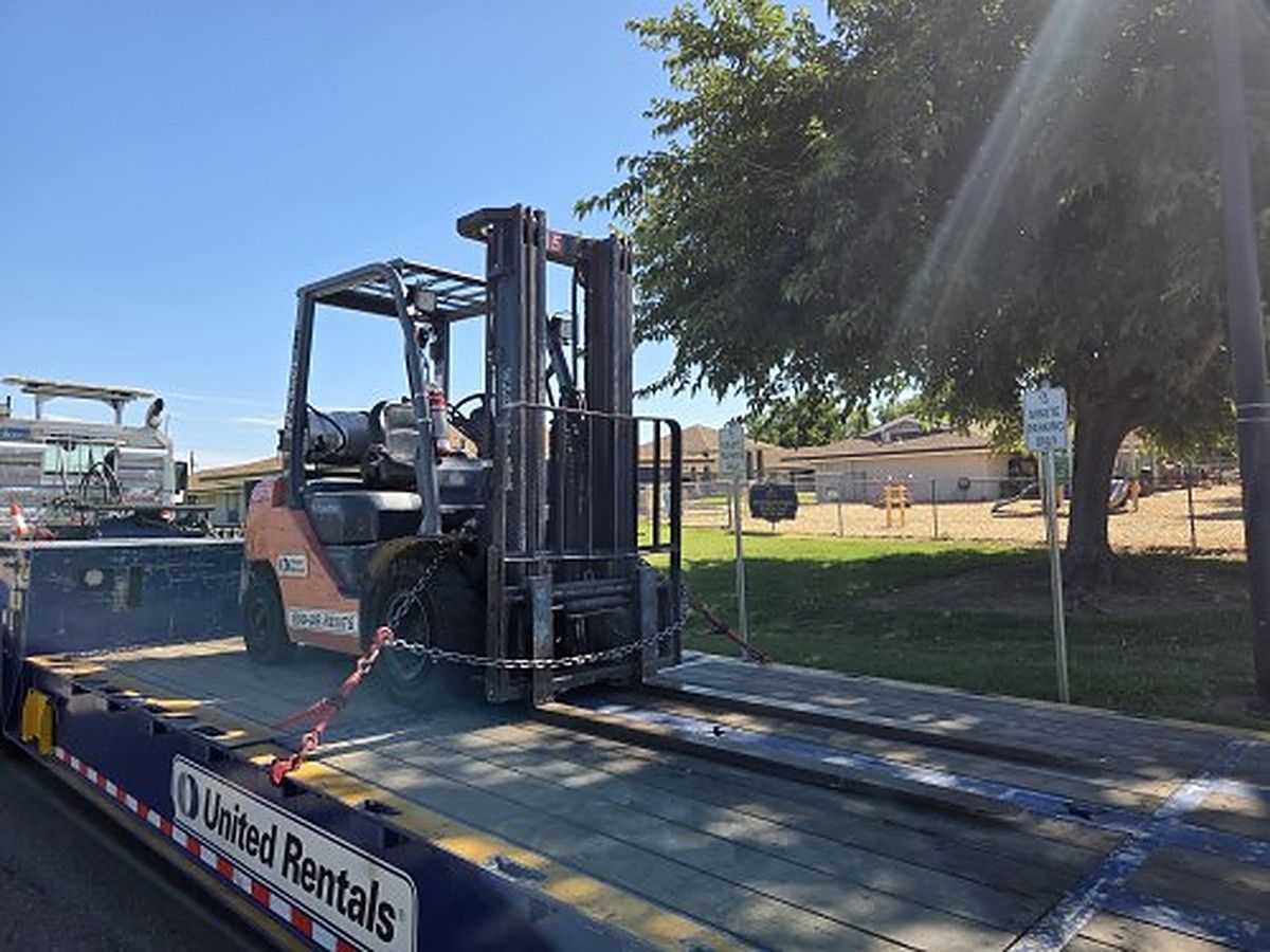 TOYOTA 8FGU25 photo 8